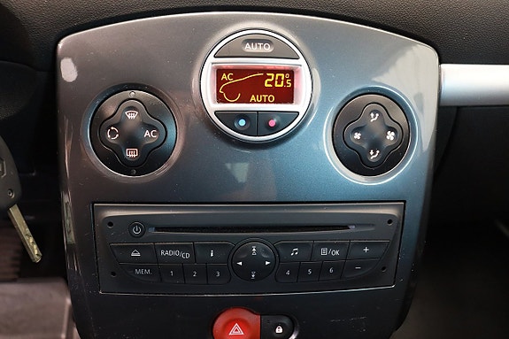 Renault Clio 8 of 10