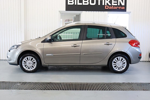 Renault Clio 2 of 10