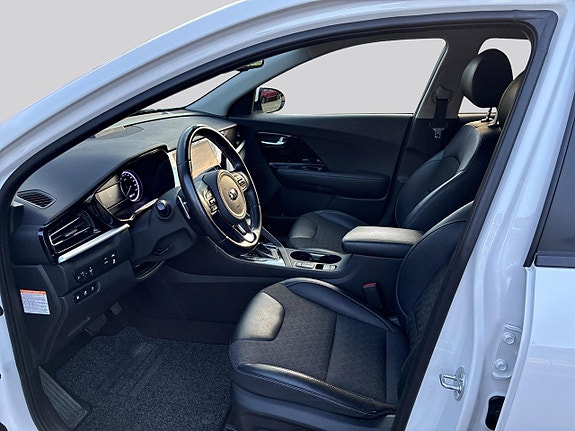 Kia Niro 8 of 16