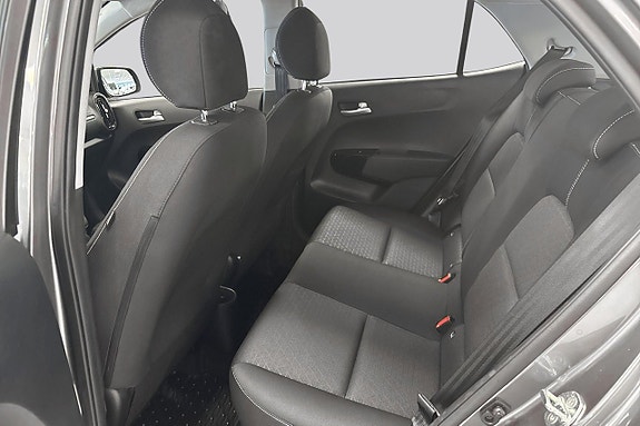 Kia Picanto 9 of 14