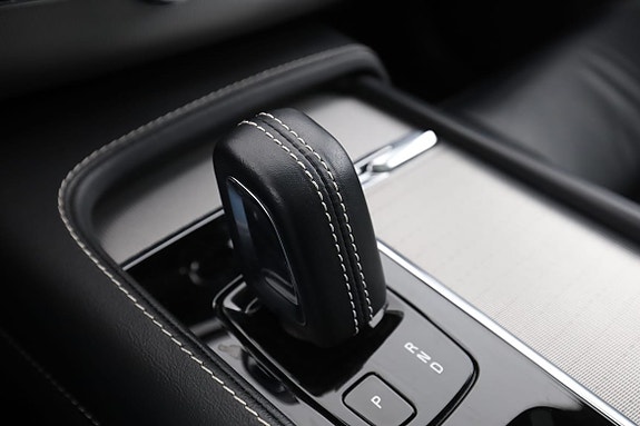 Volvo XC90 28 of 30