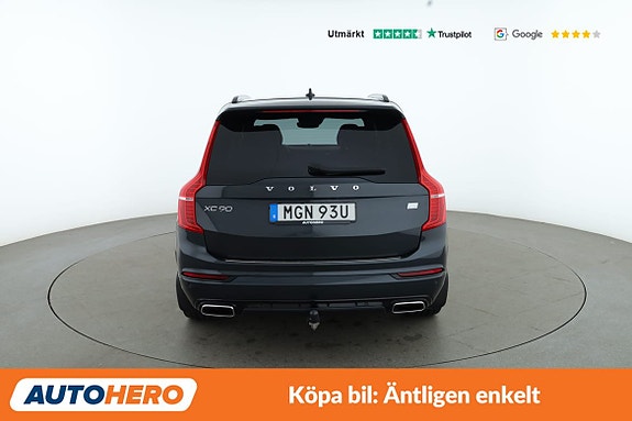 Volvo XC90 4 of 30