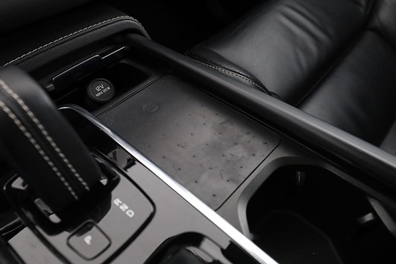 Volvo XC90 30 of 30