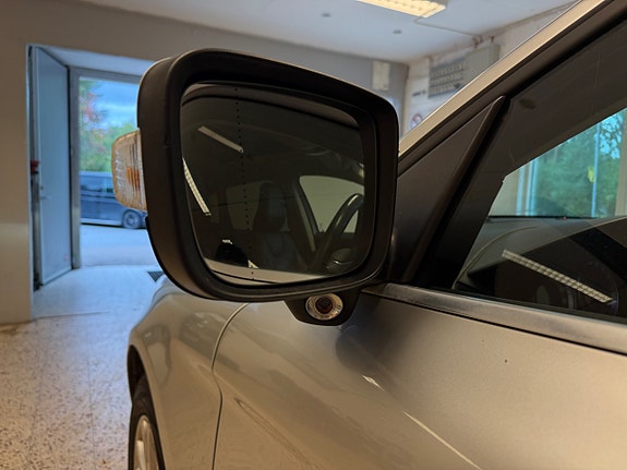 Volvo XC60 14 of 18