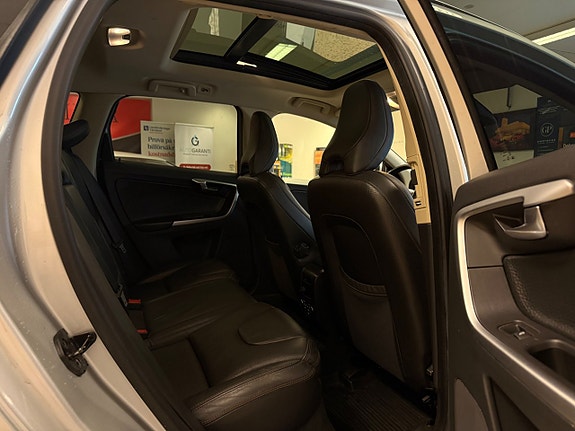 Volvo XC60 7 of 18