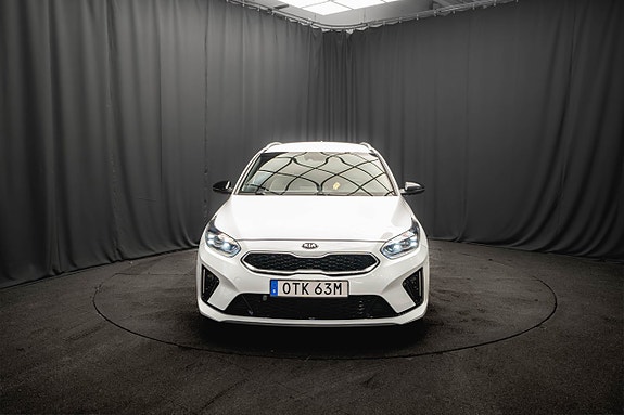 Kia Ceed 3 of 28