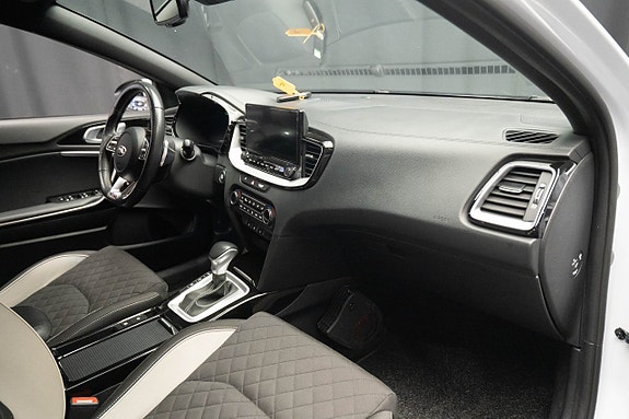 Kia Ceed 12 of 28