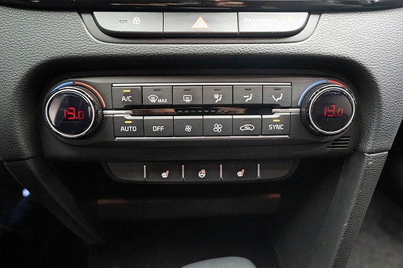Kia Ceed 24 of 28