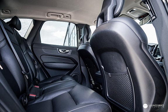 Volvo XC60 12 of 14