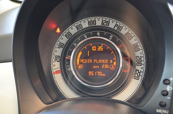 Fiat 500C 14 of 23