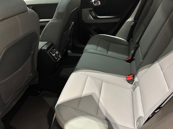 Polestar 2 6 of 14