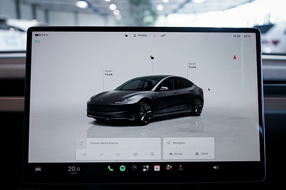 Tesla Model 3 11 of 27