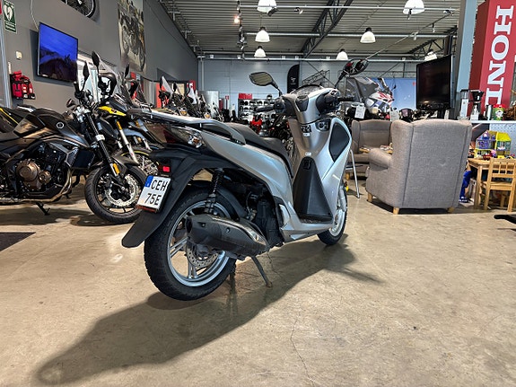 Honda SH150A #Endast 875 mil# 3 of 12