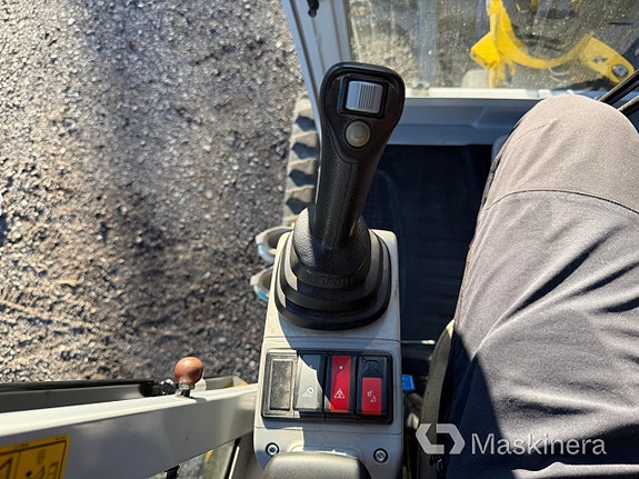 Grävmaskin Wacker Neuson ET18 24 of 27