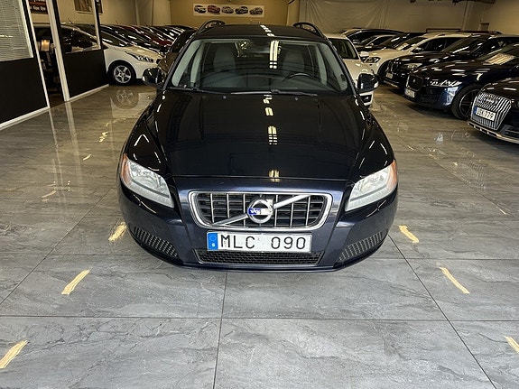Volvo V70 11 of 22
