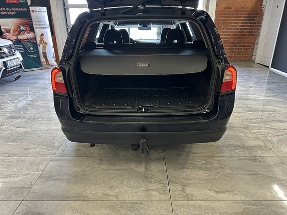 Volvo V70 14 of 22