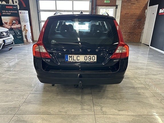 Volvo V70 13 of 22