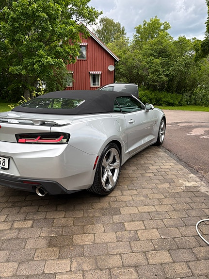 Chevrolet Camaro 3 of 8