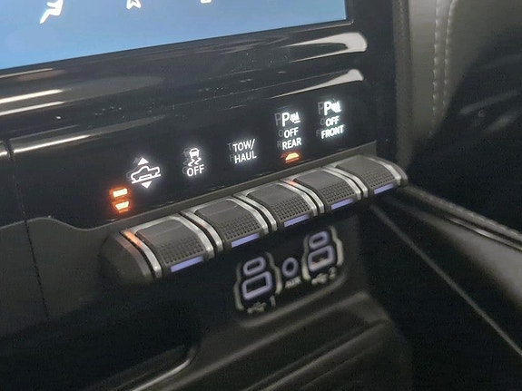 Dodge RAM 1500 11 of 18