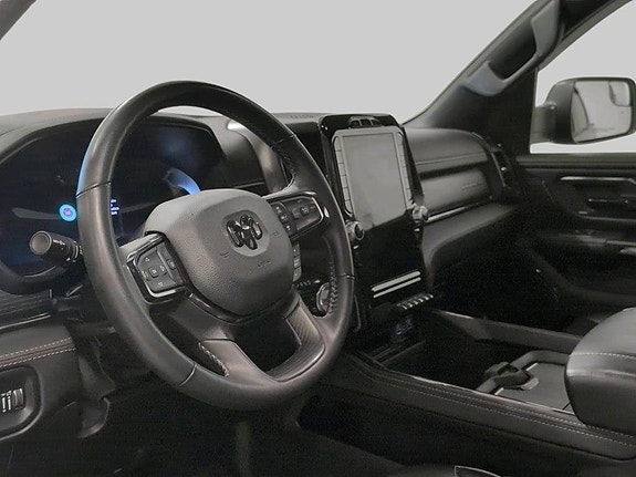 Dodge RAM 1500 5 of 18