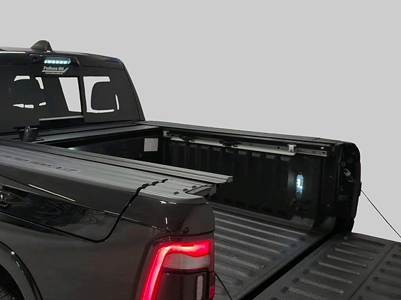 Dodge RAM 1500 14 of 18