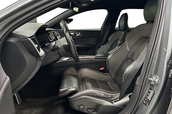 Volvo V60 12 of 28
