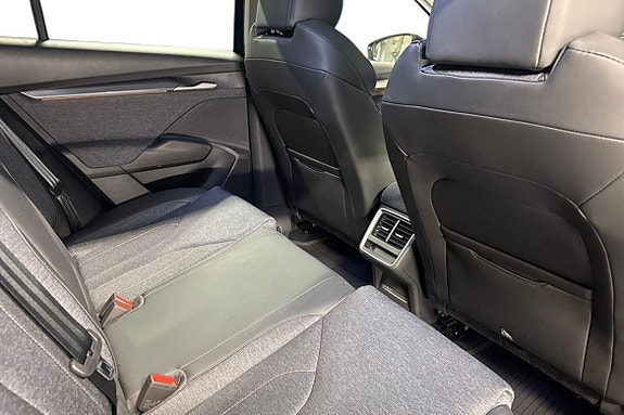 Skoda Elroq 6 of 15