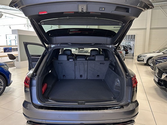 Volkswagen Touareg 6 of 10
