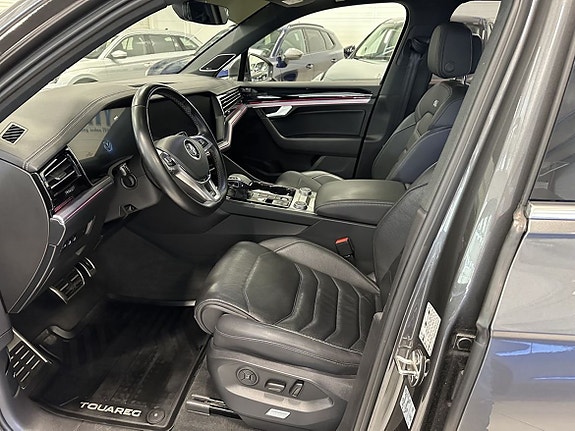 Volkswagen Touareg 4 of 10