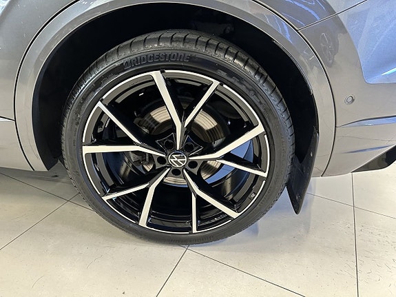 Volkswagen Touareg 9 of 10