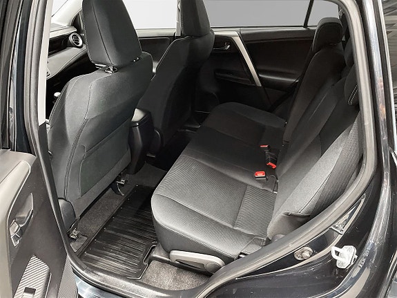 Toyota RAV4 10 of 10