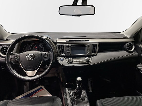 Toyota RAV4 7 of 10