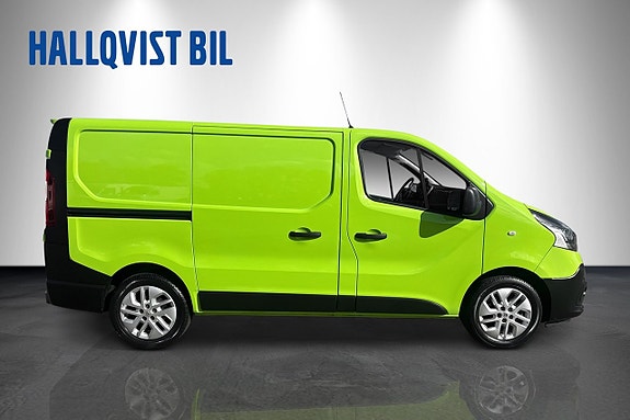 Renault Trafic 3 of 12