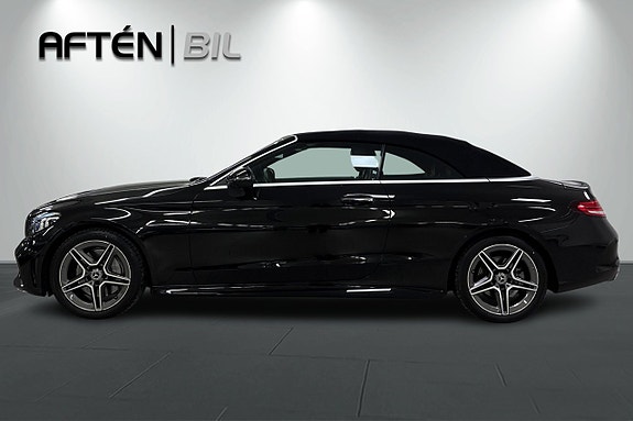Mercedes-Benz C300 10 of 27