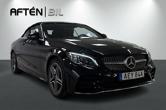 Mercedes-Benz C300 4 of 27