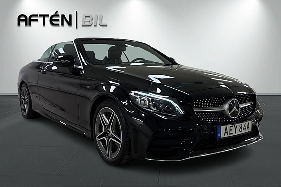 Mercedes-Benz C300 11 of 27