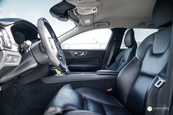 Volvo V60 4 of 15