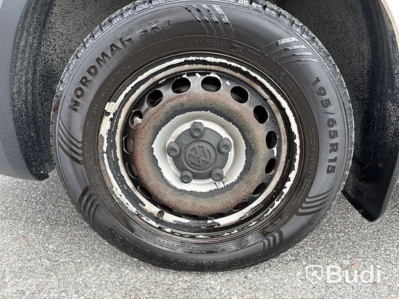 Volkswagen Caddy Maxi 25 of 27