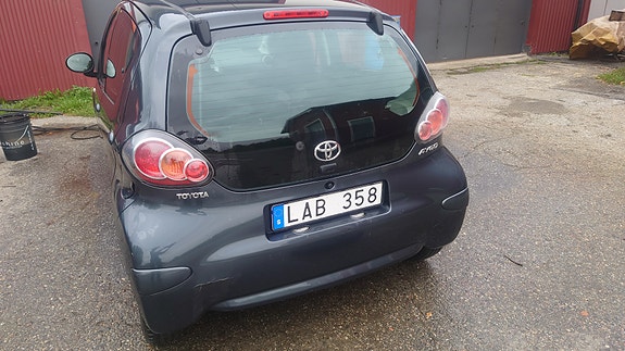 Toyota Aygo 5 of 15