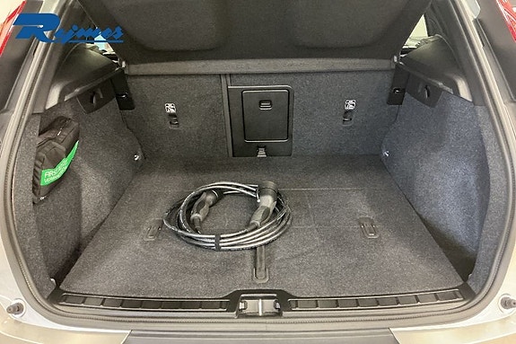 Volvo EX40 14 of 18