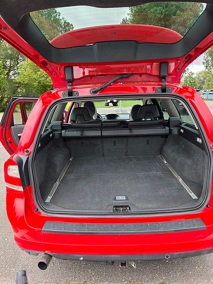 Volvo V70 8 of 10