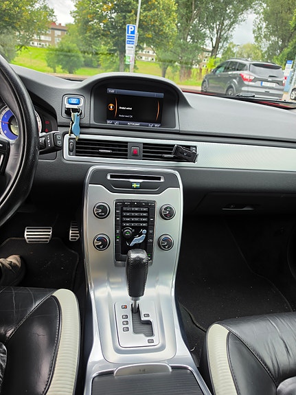 Volvo V70 6 of 10