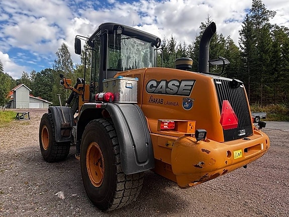 CASE 721 F XT 4 of 24