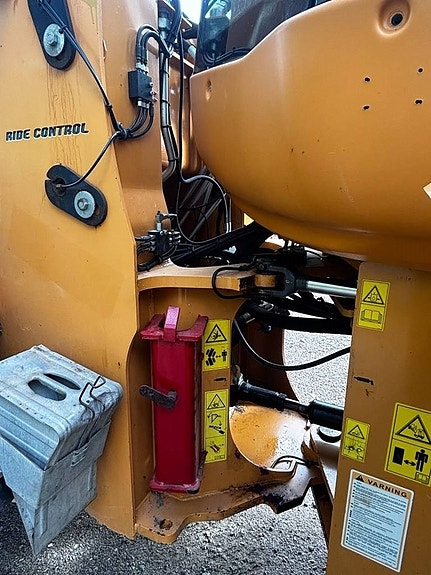 CASE 721 F XT 19 of 24