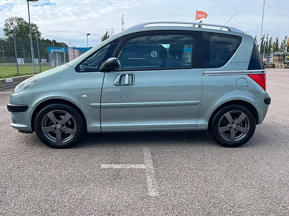 Peugeot 1007 4 of 8