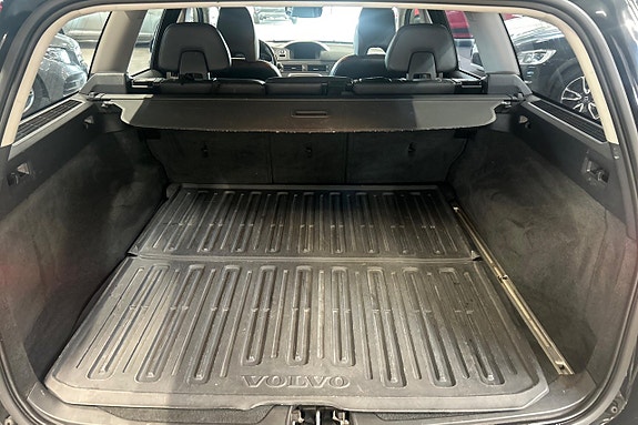 Volvo V70 10 of 28