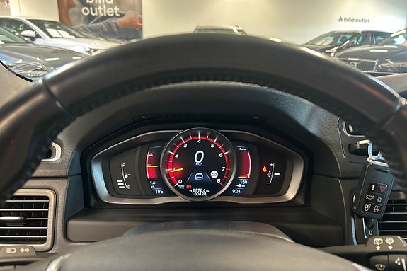 Volvo V70 17 of 28