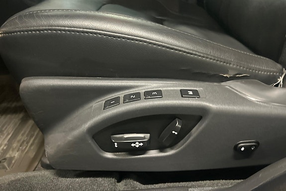 Volvo V70 23 of 28