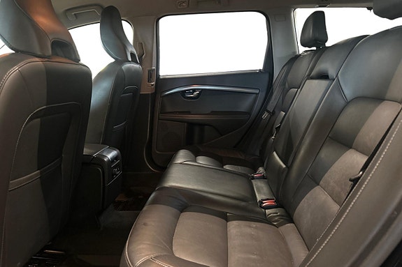 Volvo V70 14 of 28