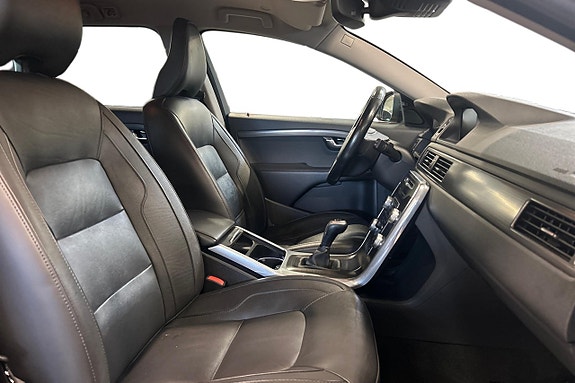 Volvo V70 15 of 28